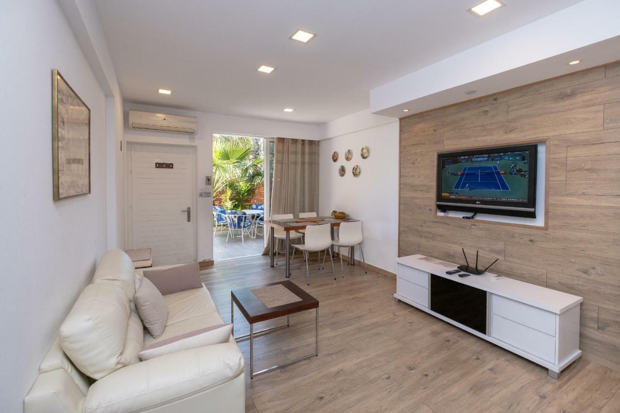 Townhouse By The Sea Pirate Harbor Lejlighed Paphos Eksteriør billede